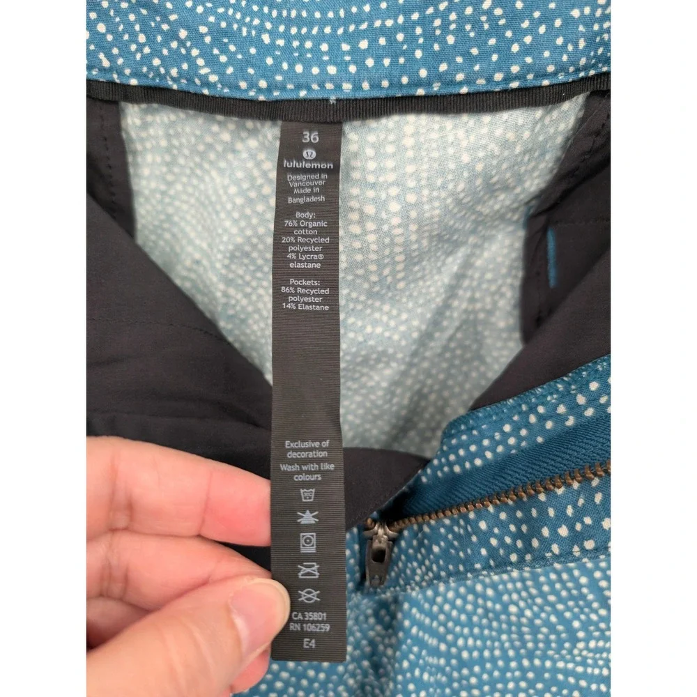 Lululemon Commission Short Dot Print Wave Teal Blue Men's Size 36 Chino ABC